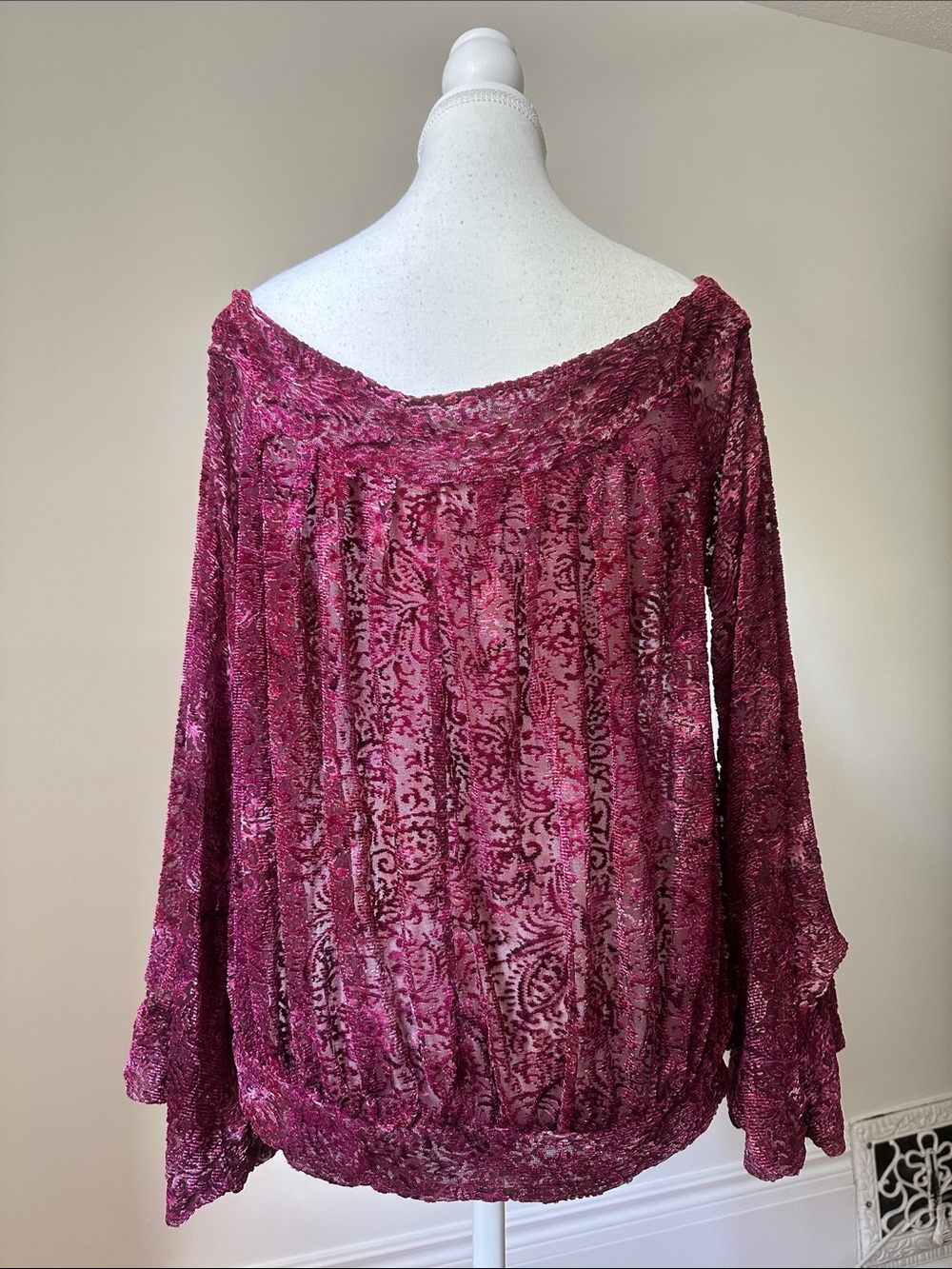 FREE PEOPLE Ginger Berry Velvet Burnout Off the Shoulder Sheer Boho Top Medium - Picture 6 of 8